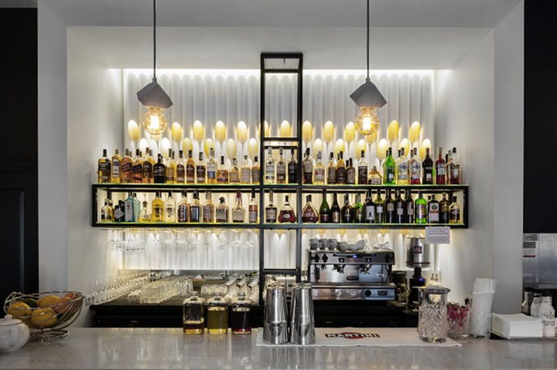 Tham khảo thiết kế nội thất nhà hàng phong cách bar Châu Âu 8