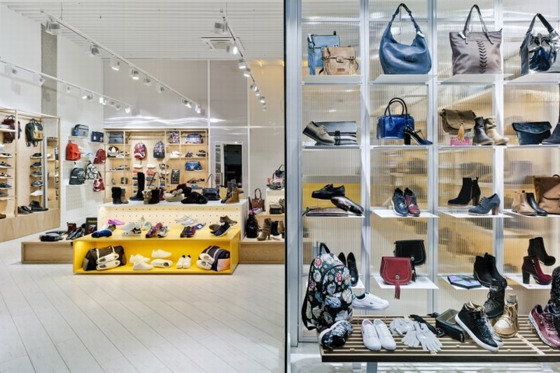 Thiết kế showroom cửa hàng shop giày dép thời trang túi xách đẹp 78