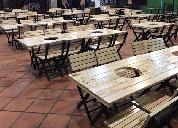 Bàn ghế cafe quán ăn nhà hàng 285,Bàn ghế chân sắt mặt gỗ Bình Dương