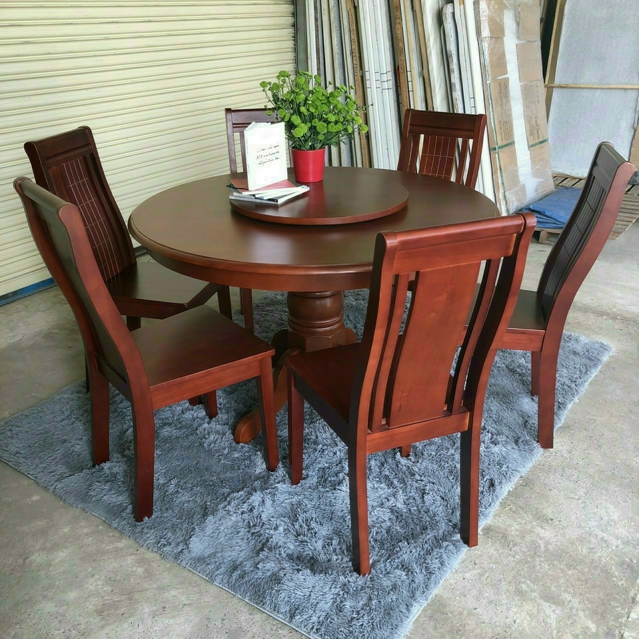 Bàn ghế tròn sang trọng phòng ăn 310 1