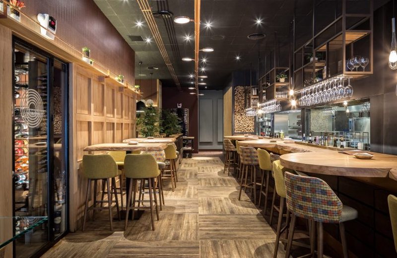 Thiết kế nội thất nhà hàng quán ăn 9