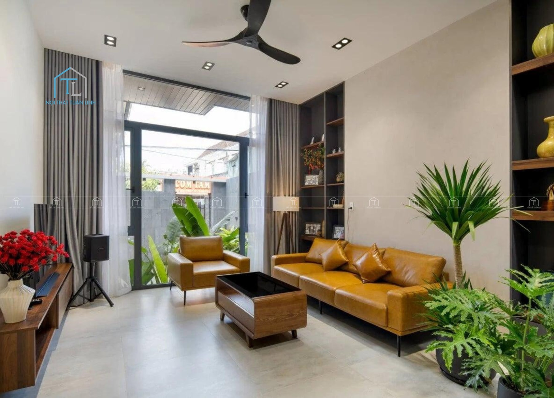 Phòng khách gỗ thực tế hoàn thiện