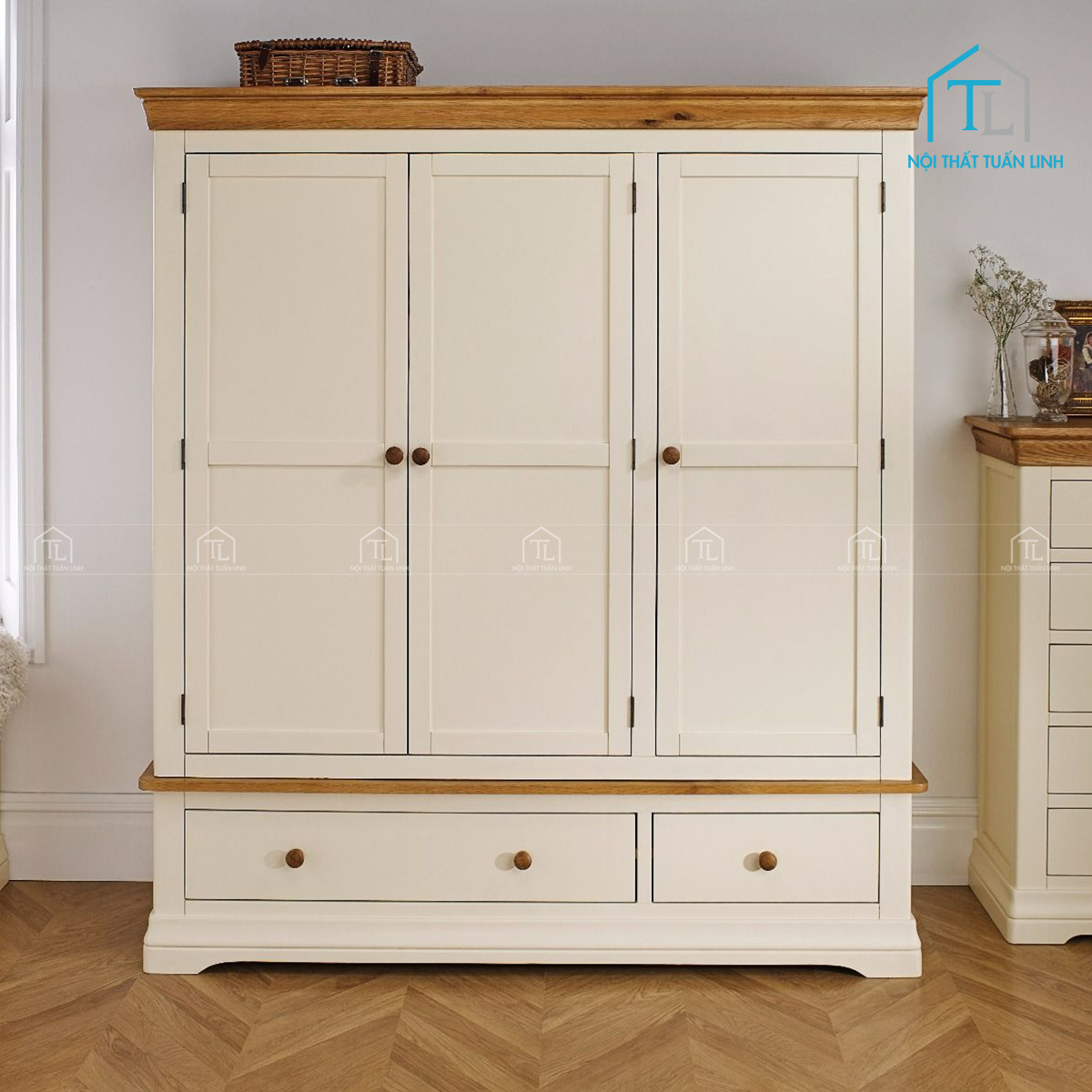 Tủ quần áo gỗ sồi sơn kem 3 cánh sang trọng