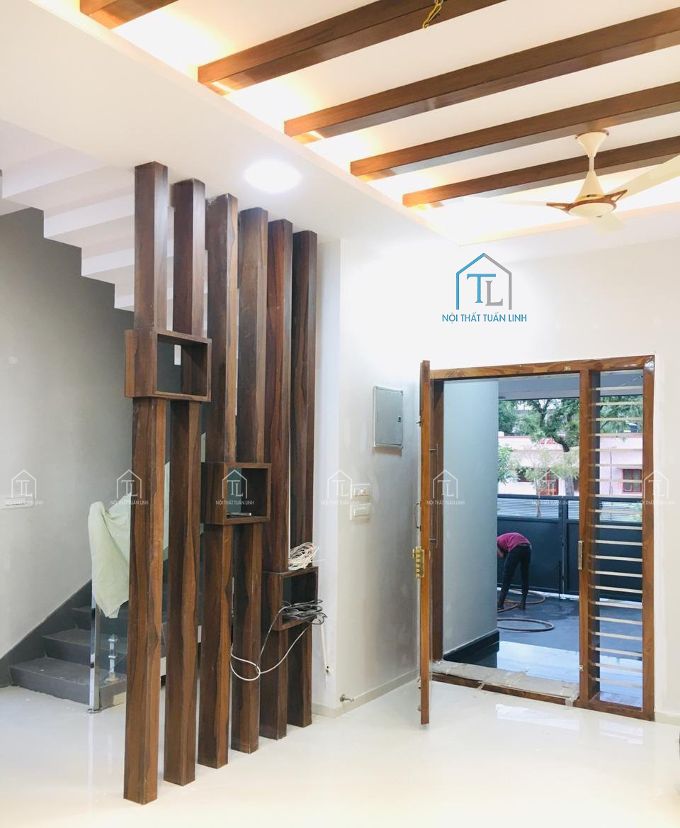 Vách ngăn cầu thang phòng khách